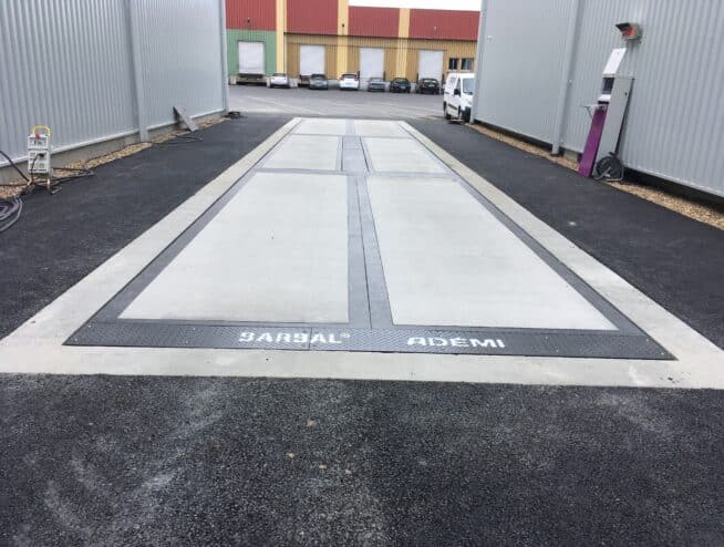 Pont-bascule ADEMI PESAGE en fausse dans un univers restreint